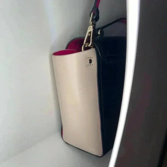 Kate Spade Arbor Hill Charlene LEATHER Black/ Baby Pink CROSSBODY Handbag - Picture 5 of 9
